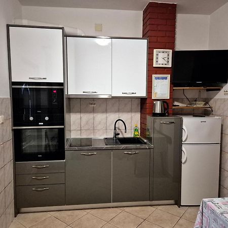 Apartment Slaven Vinišće エクステリア 写真